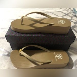 Tory Burch size 9 New Flip Flops